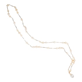A cultured pearl and metal necklace