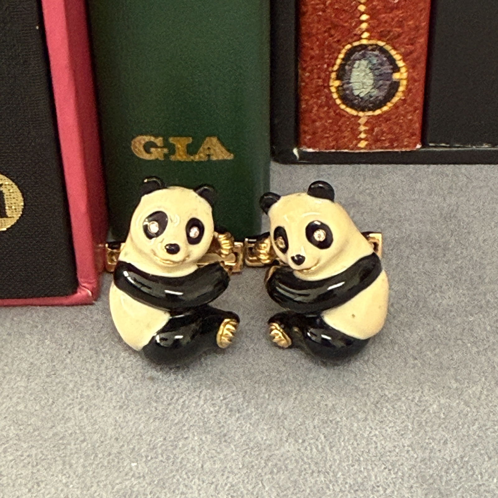 David Webb Enamel, Diamond and 18K Yellow Gold Panda Cufflinks (1 of 4)