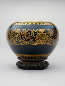 Large Blue Glaze and Gold Painted 'Lotus' Pot, 19th/20th Century