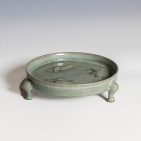 Chinese Ge-Type Glazed Tripod Stand