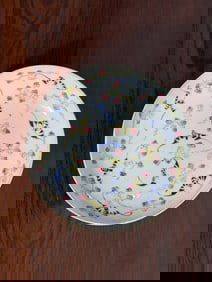 Chinese Famille Rose Porcelain Dish with Bats