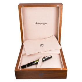A Montegrappa 1930 extra 18k white gold, silver and green celluloid fountain pen
