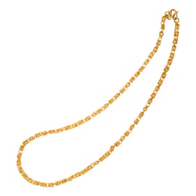 A 22k gold necklace