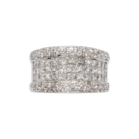 A diamond and 18k white gold ring