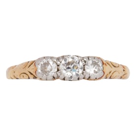 A diamond 14k gold ring