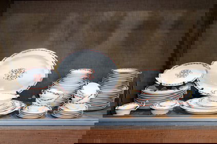 A Bernardaud & Cie porcelain dinner service in the Art Deco style