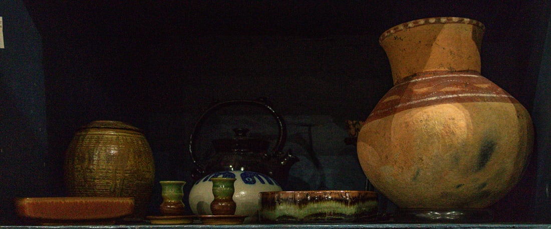 An assembled group of modern and other ceramics: An assembled group of modern and other ceramics, including candlesticks; covered jar; Danish porcelain bowl; Lapid Israel cobalt decorated bowl, etc. [8 total]