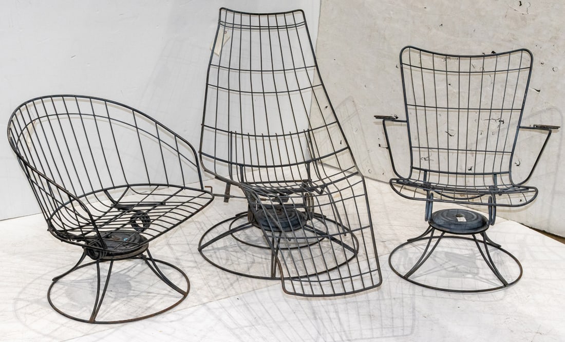 An assembeld suite of three Mid-Century modern wire swivel lounge or arm chairs (1 of 1)