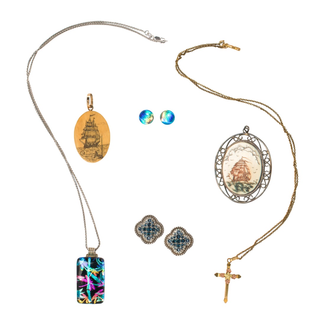 A miscellaneous bag of costume jewelry (1 of 1)