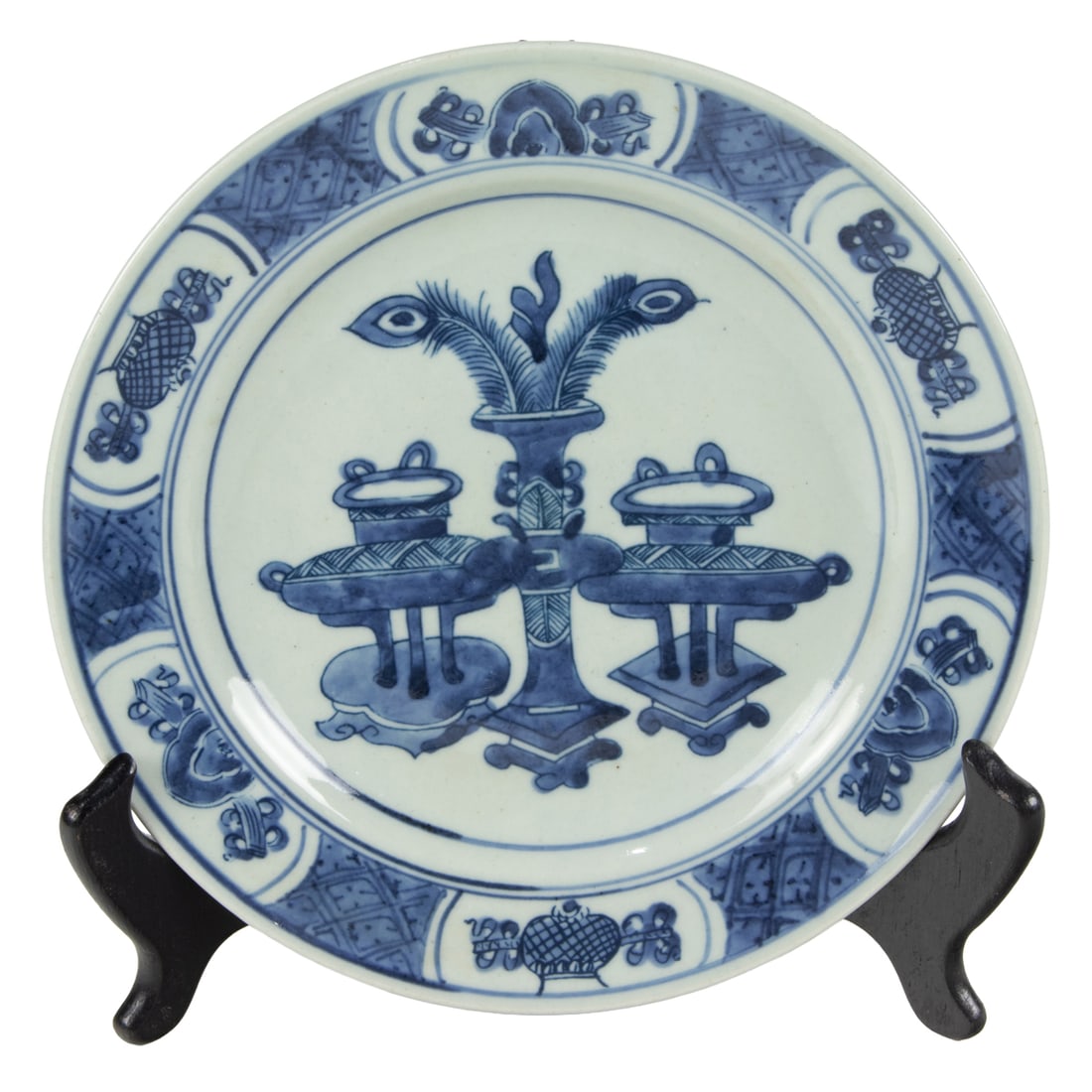 A Chinese blue and white dish: A Chinese blue and white dish. Depicting motif of hundred antique, late Qing period, 8.25" across.