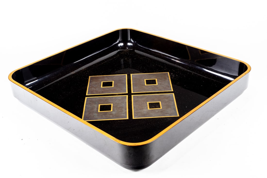 A Japanese hirobuta lacquer tray: A Japanese hirobuta lacquer tray. 24.75"h x 26"w.
