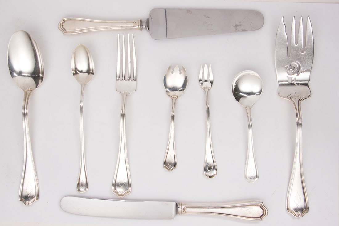 A Reed and Barton Hepplewhite Plain Pattern Sterling Partial Flatware Service (1 of 4)