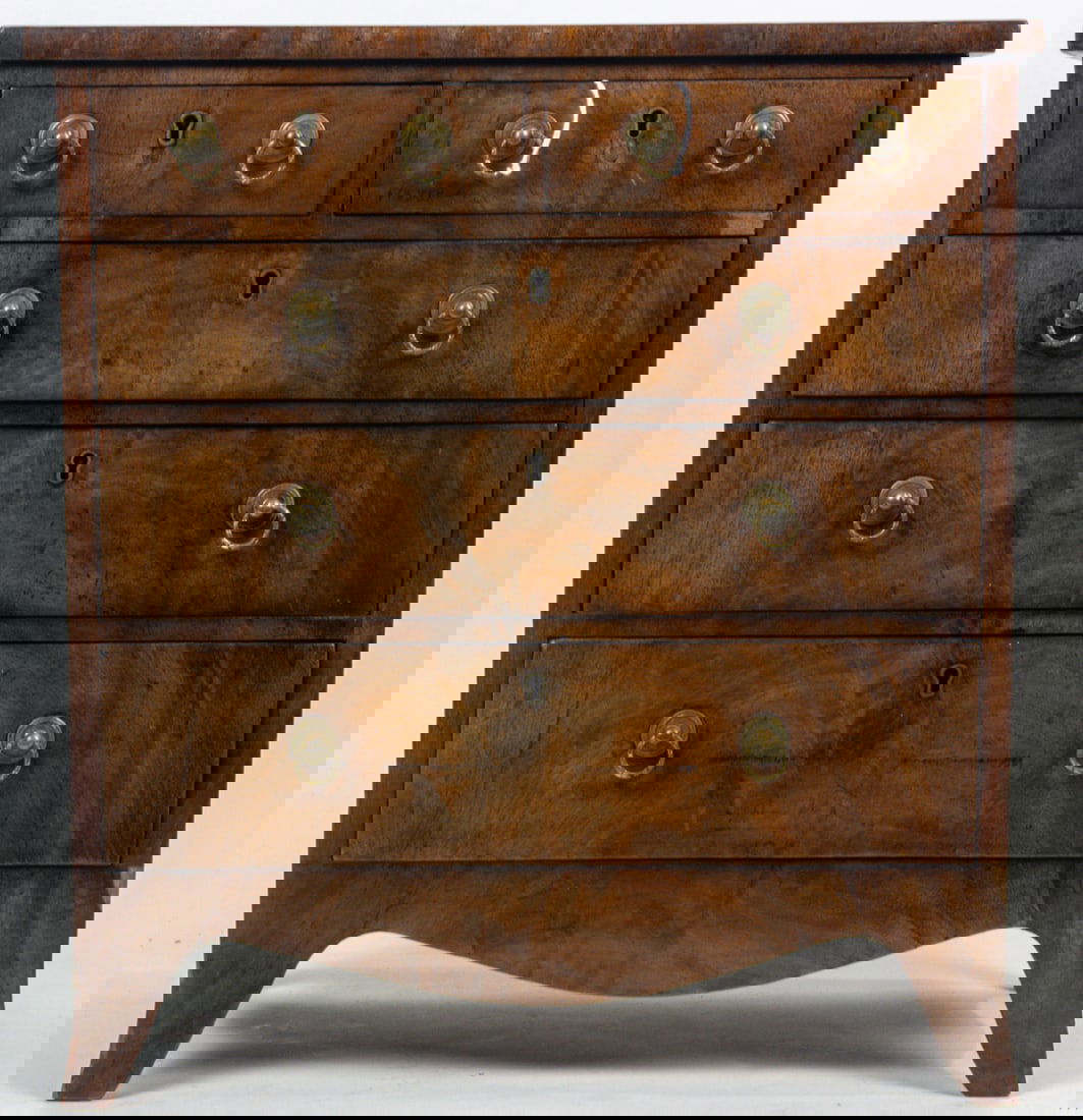 An English miniature chest of drawers second half 19th century (1 of 5)