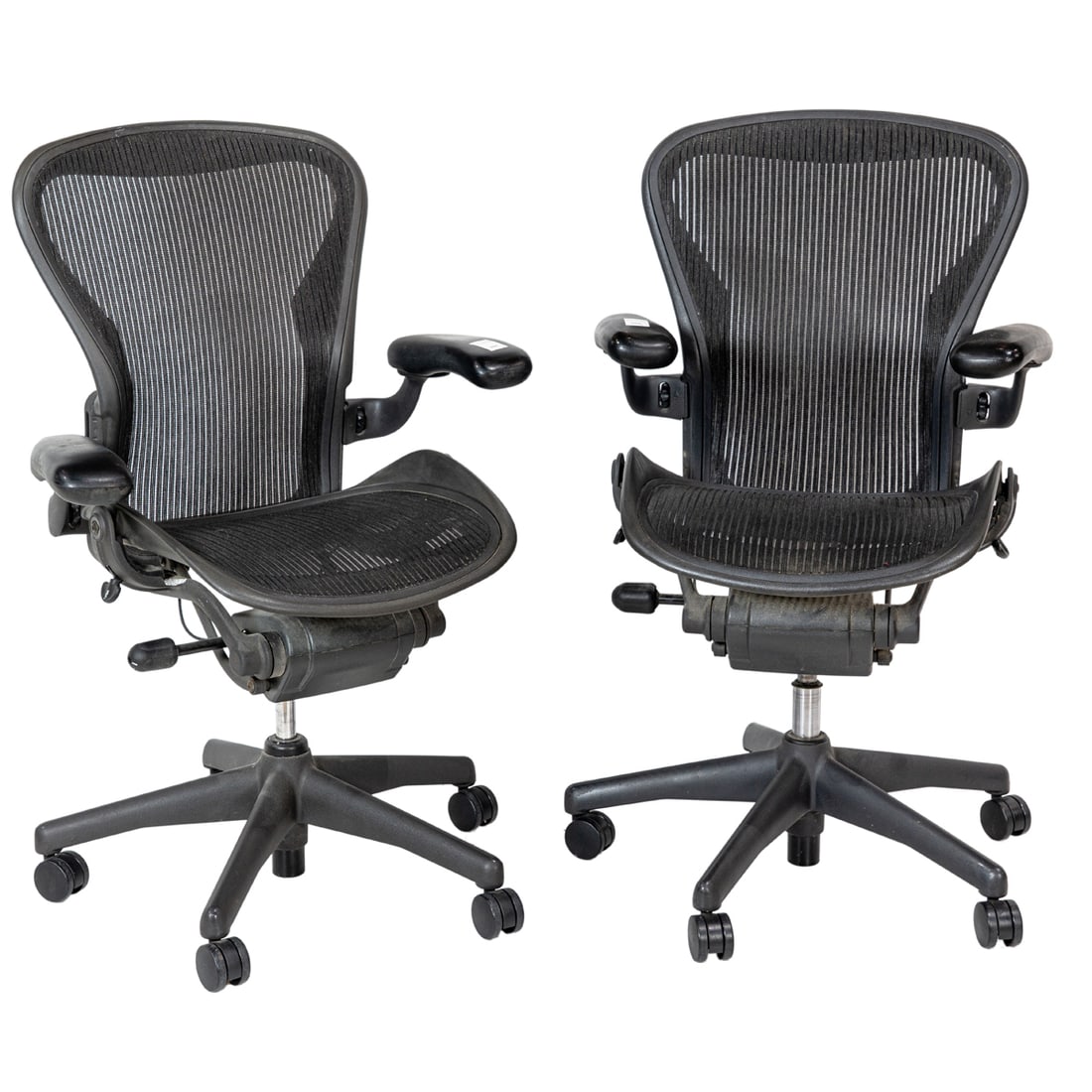 Two Herman Miller Aeron office chairs (1 of 4)
