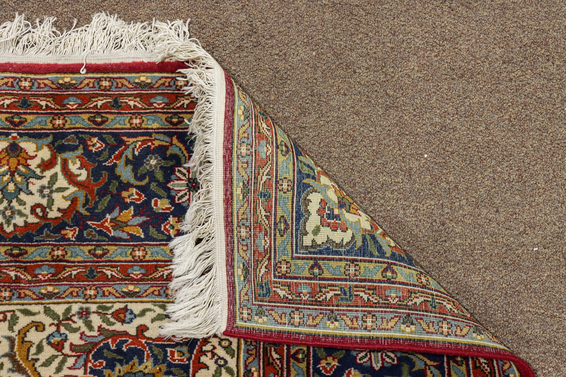 A Persian Kerman carpet - 4