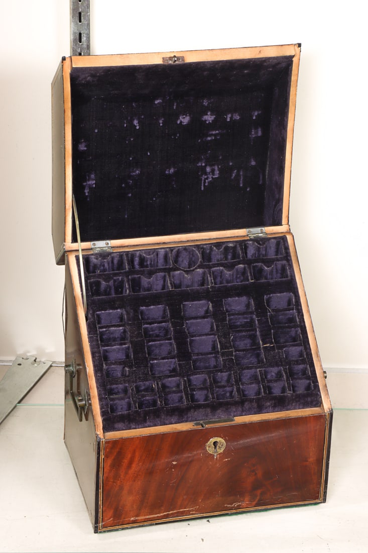 An English brass inlaid mahogany knife box (1 of 1)