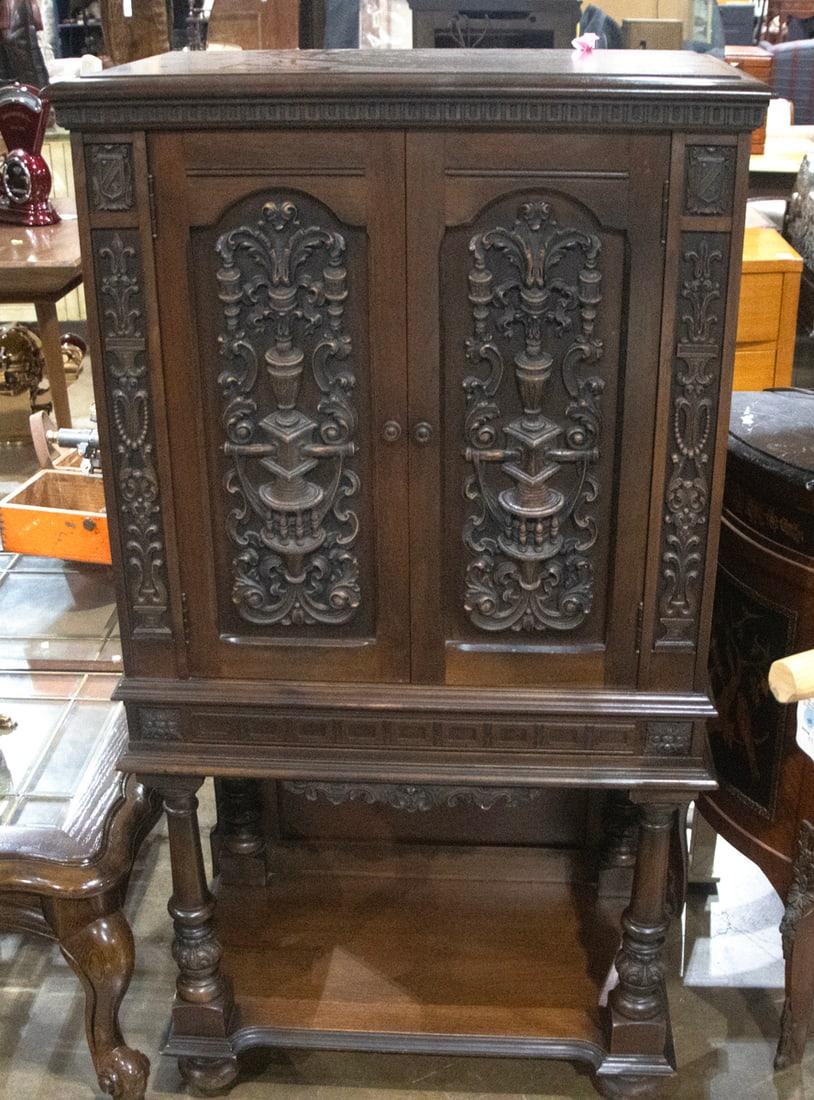 A Sparton A.C. receiver console radio (1 of 1)