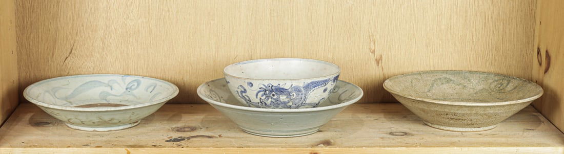 (lot of 4) Chinese export blue and white bowls (1 of 1)
