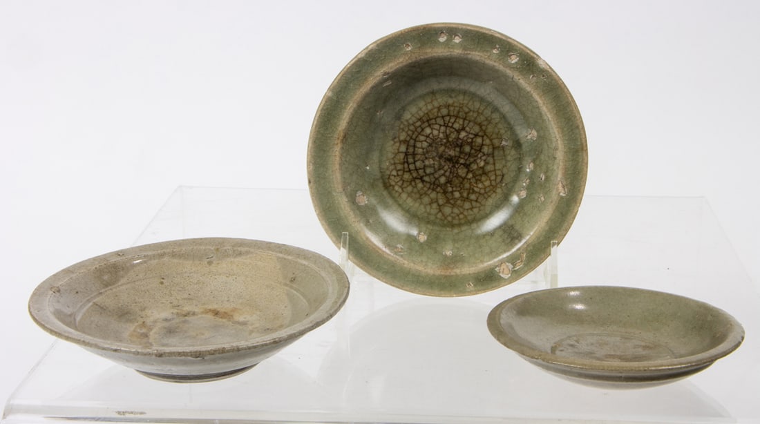 (lot of 3) Chinese and Korean celadon glazed dishes (1 of 1)