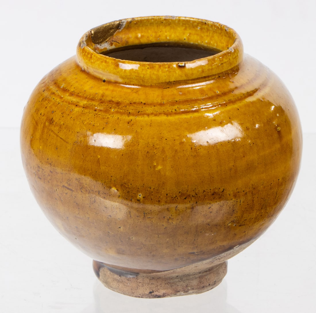 A Chinese orange glazed jar (1 of 1)