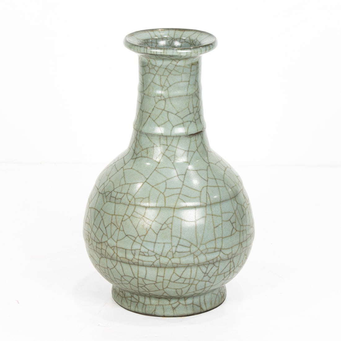 A Chinese Ge-style crackle glazed vase (1 of 1)