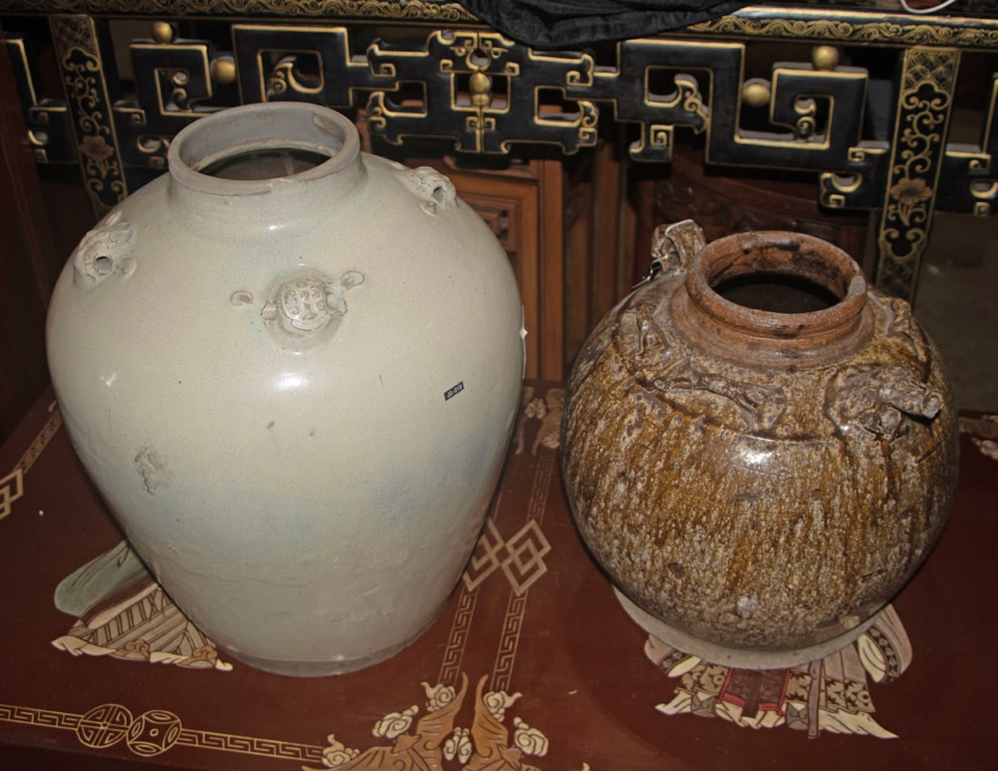(lot of 2) Chinese glazed pottery jars (1 of 1)