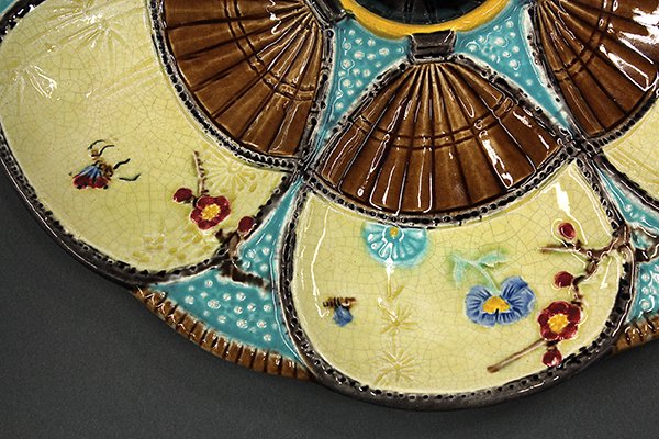 Fielding majolica fan and insect oyster plate in the Ae - 3