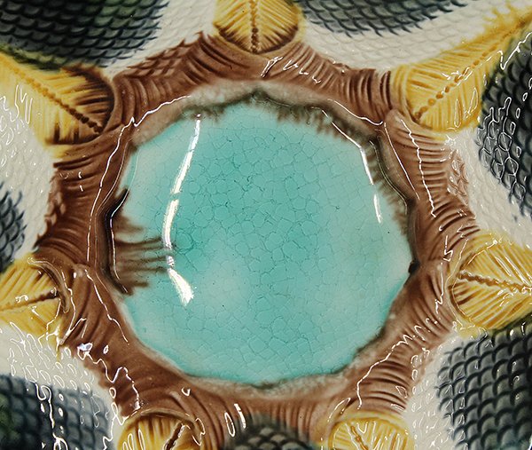 Majolica fish-head oyster plate, 19th century - 4