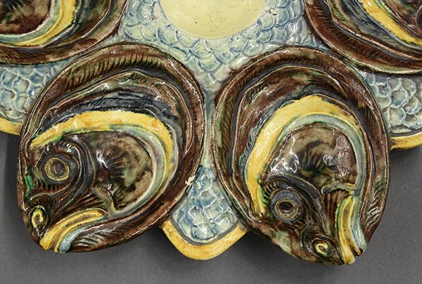 Palissy style majolica fish head oyster plate, 19th cen - 3