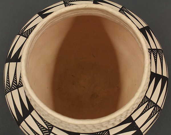 Acoma pottery bowl - 9