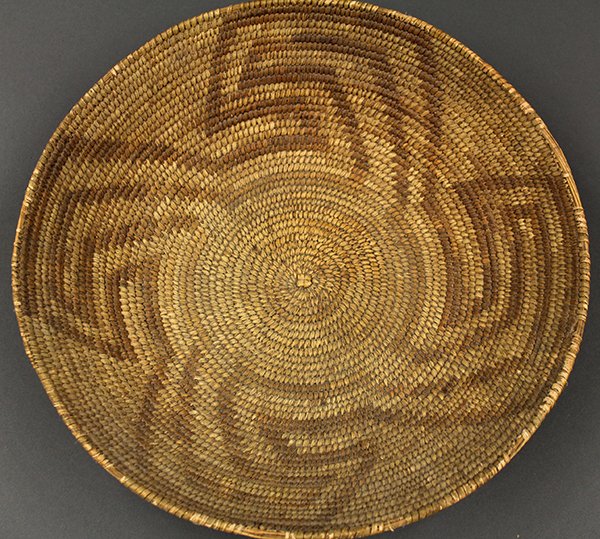 Large Southwest Native American basketry tray - 10