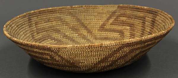 Large Southwest Native American basketry tray - 5
