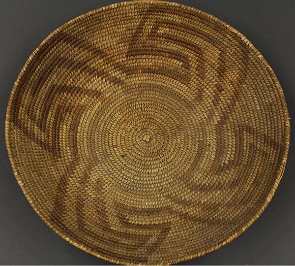 Large Southwest Native American basketry tray - 9