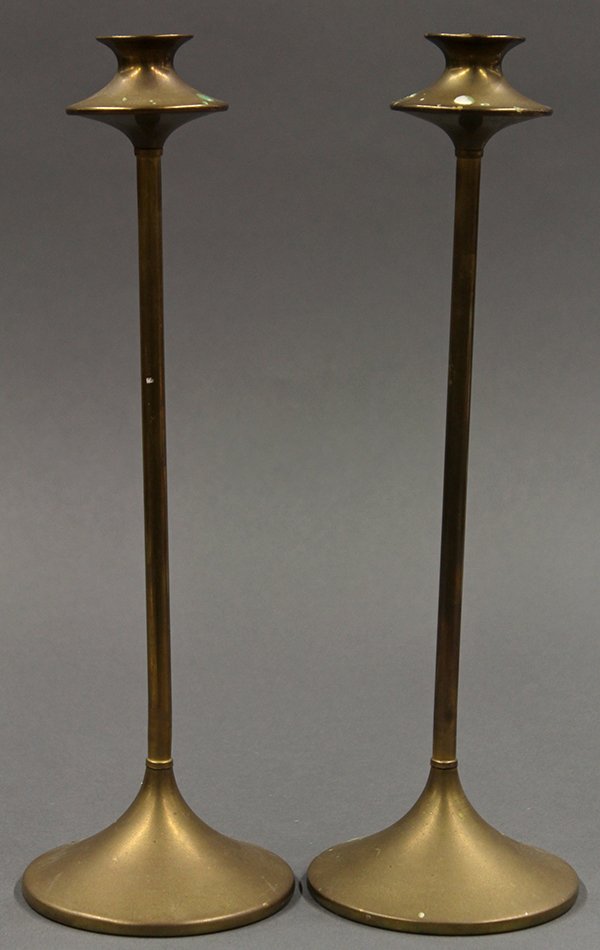 Pair of brass candlesticks, early 20th century - 3