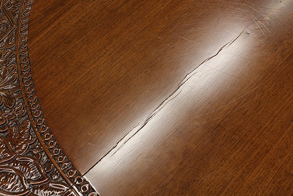 Continental Renaissance style walnut table - 8