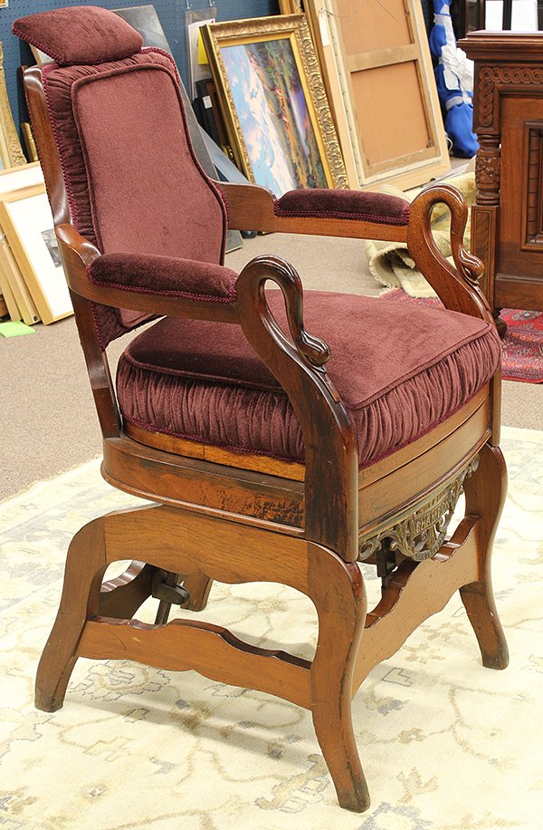 Will and Finck, San Francisco, 'Champion' barbers chair - 5