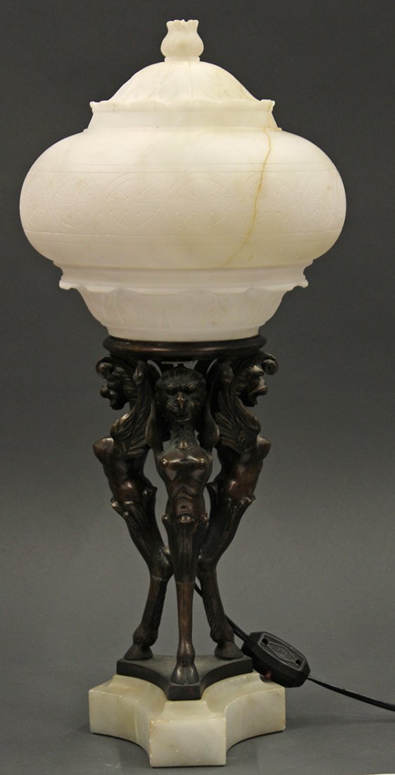 Continental alabaster and patinated bronze table lamp - 3