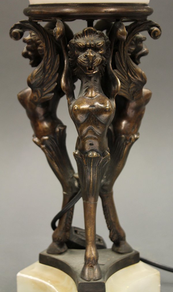 Continental alabaster and patinated bronze table lamp - 5