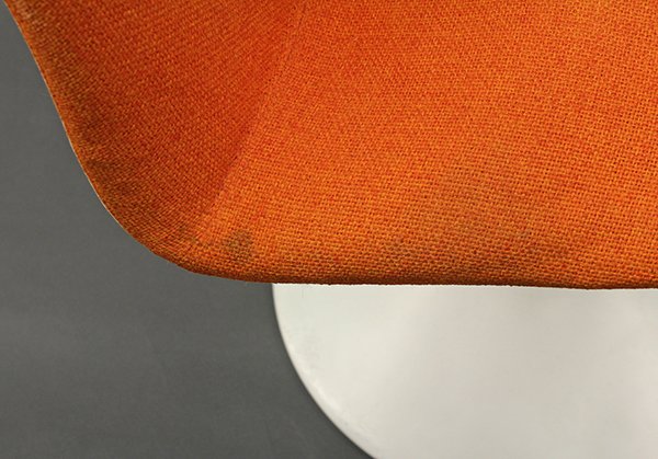 Saarinen style padded Tulip chairs - 7