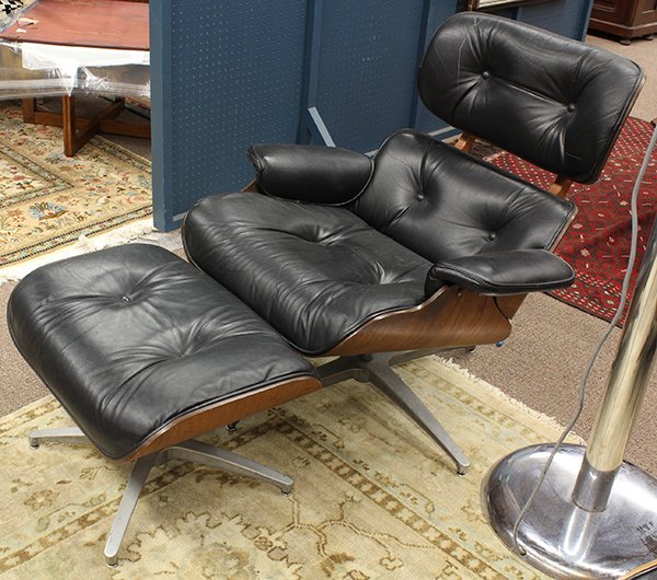 Mid century lounge chair and ottoman in the style of Ea - 2