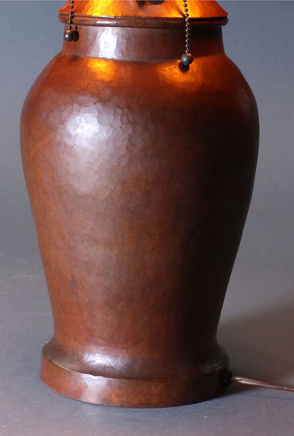 Dirk Van Erp hammered copper and mica lamp - 3
