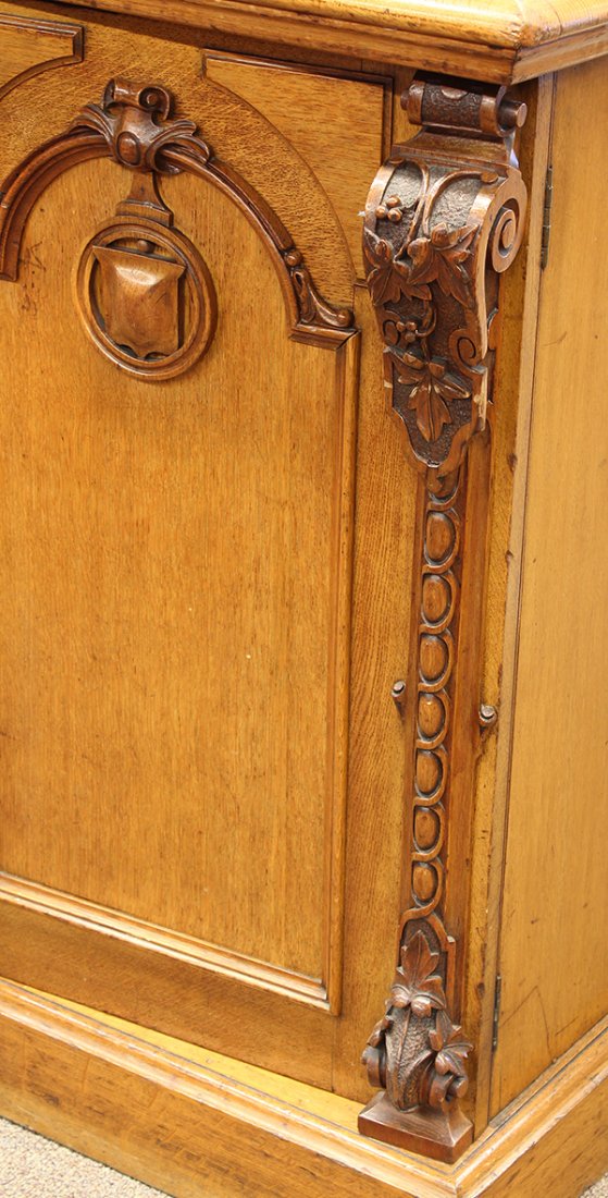 Renaissance Revival sideboard or desk - 2