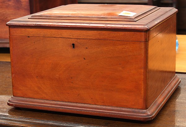 Regina music box - 2