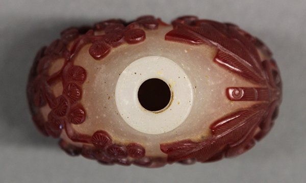 Chinese Overlay Peking Glass Snuff Bottle - 6