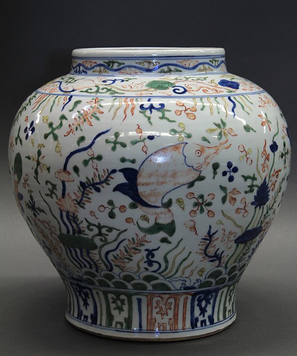 Chinese Ming-style Wucai Jar - 3