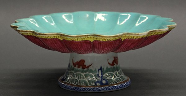 Chinese Lotus-Form Porcelain Tazza