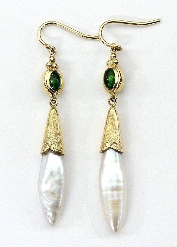 Green tourmaline freshwater cultured pearl drop earring