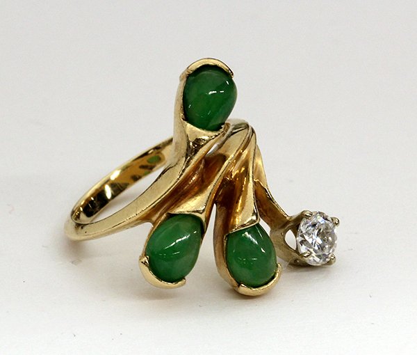Yellow gold jade diamond ring