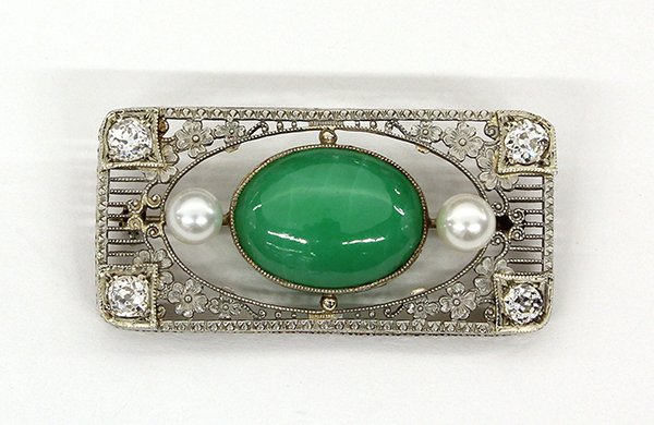 Jade cultured pearl old mine cut diamond brooch white g