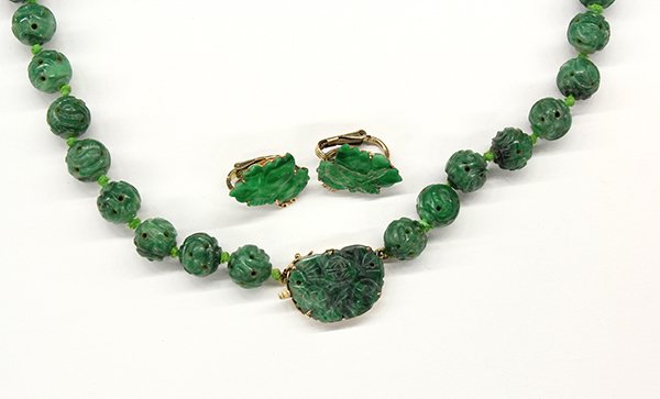 Jade necklace butterfly ear clips